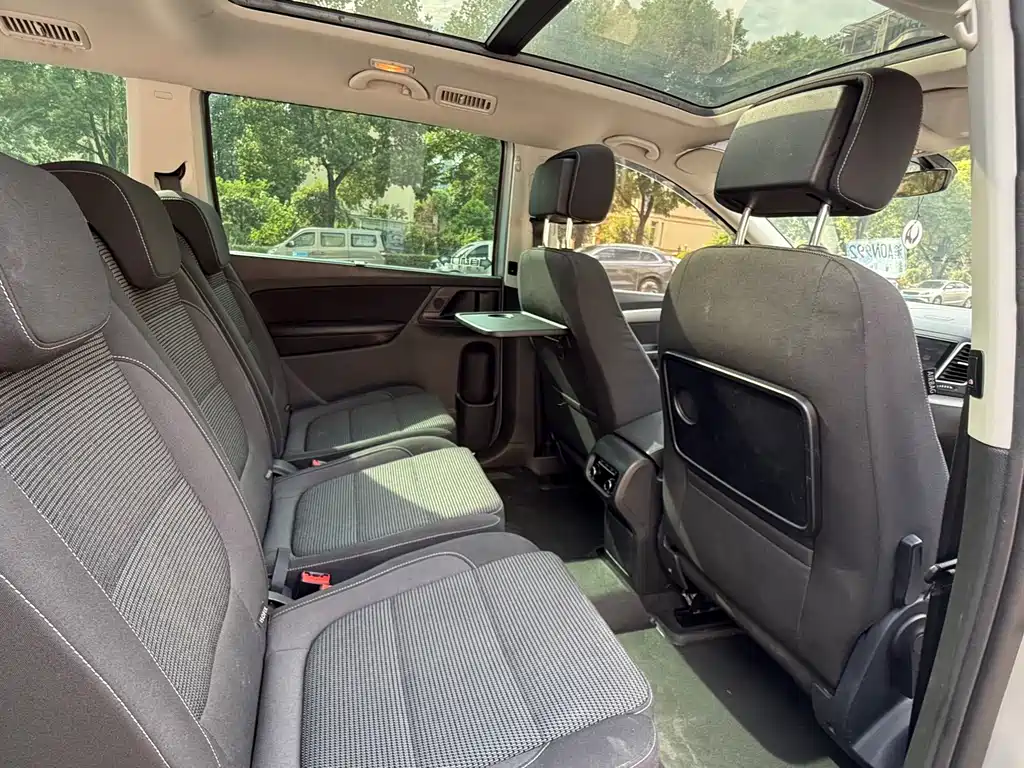 Volkswagen Sharan 2018 — фото 13