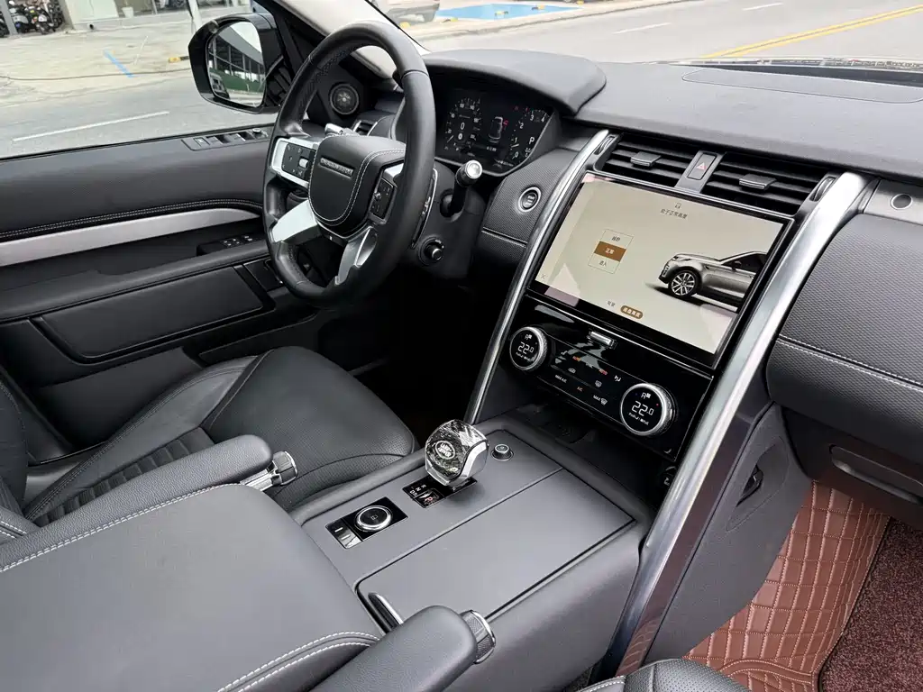 Land Rover Discovery 2021 — фото 17