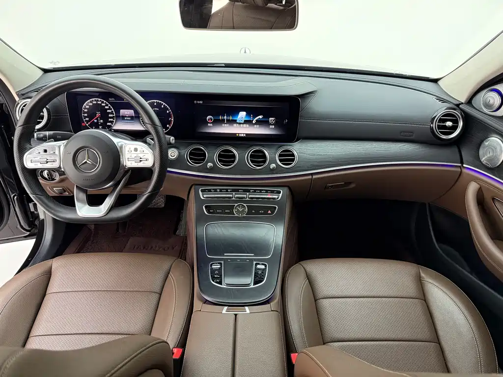 Mercedes-Benz E-Class 2020 — фото 10