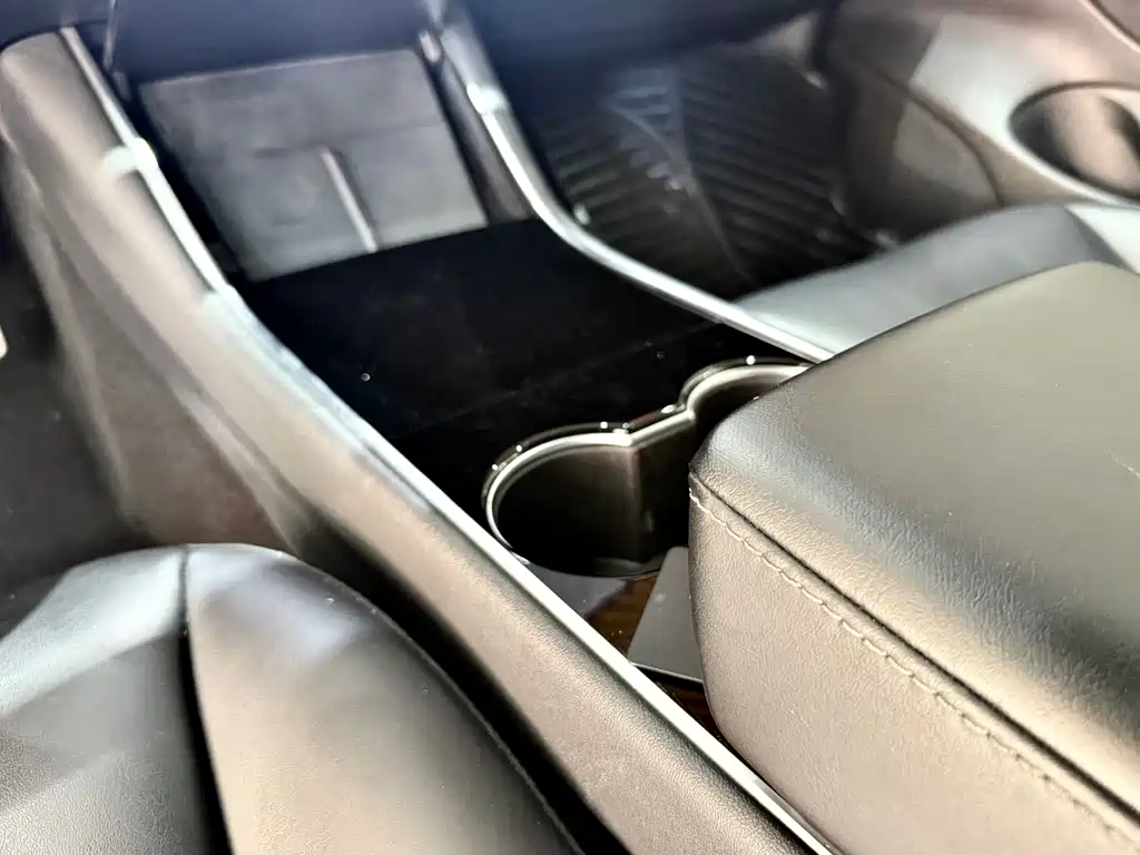 Tesla Model 3 2020 — фото 10