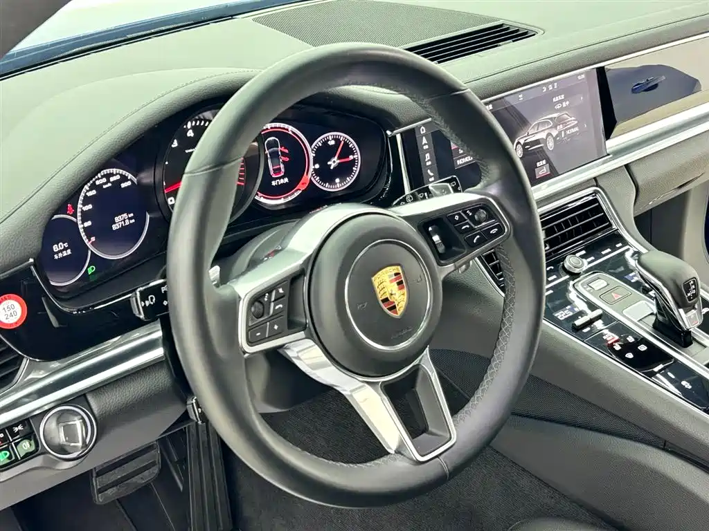 Porsche Panamera 2018 — фото 7