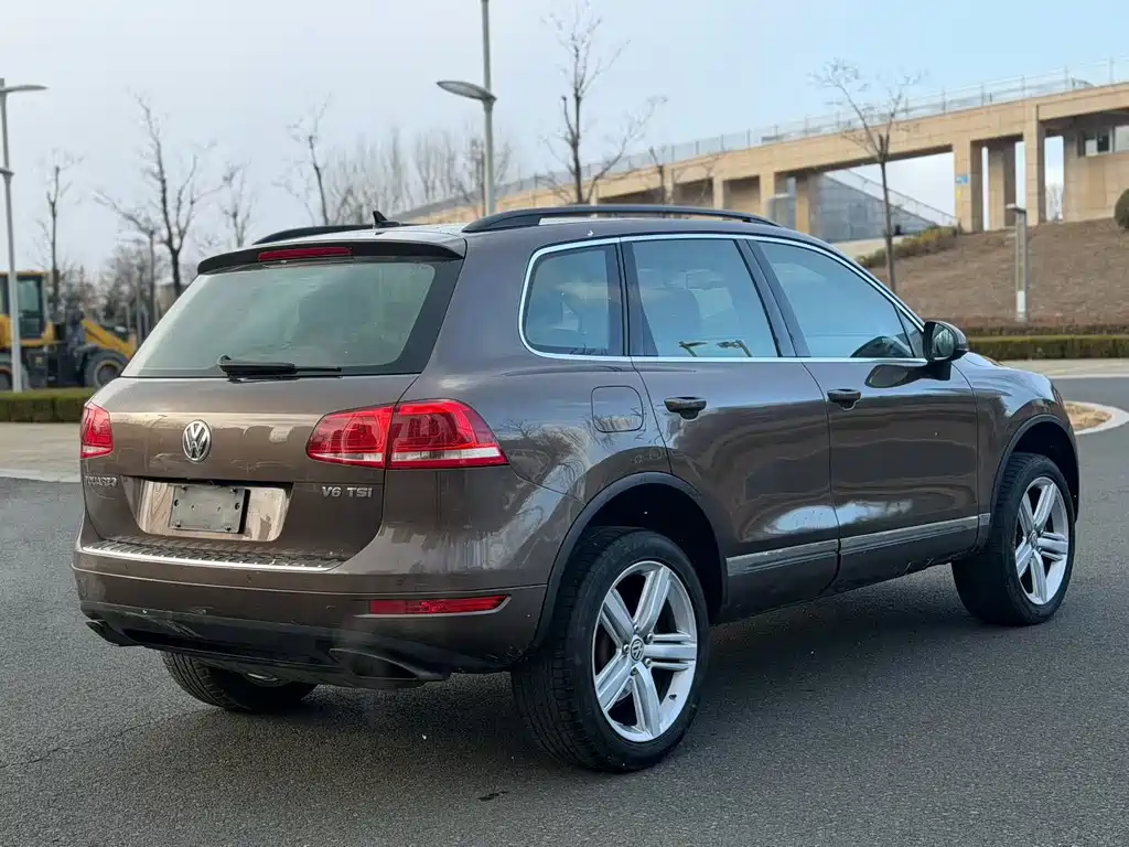 Volkswagen Touareg 2015 — фото 4