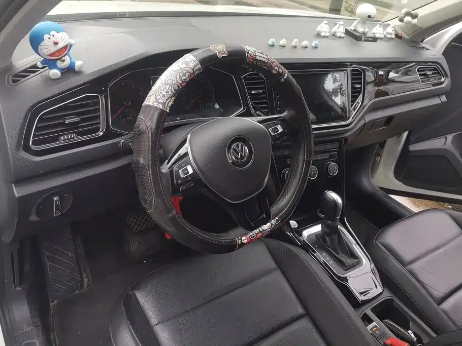 Volkswagen T-Roc 2019 — фото 12