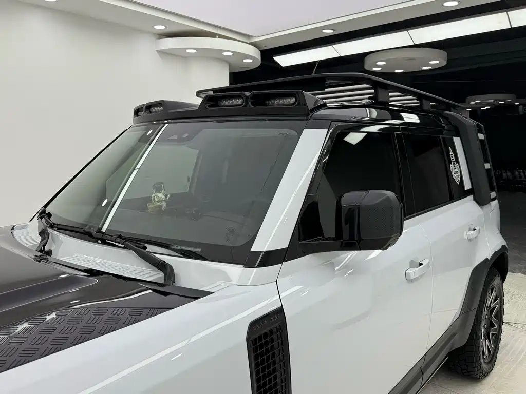Land Rover Defender EV 2021 — фото 25