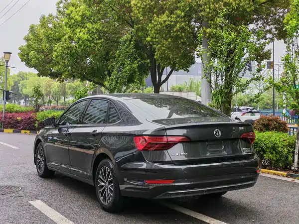 Volkswagen Sagitar 2020