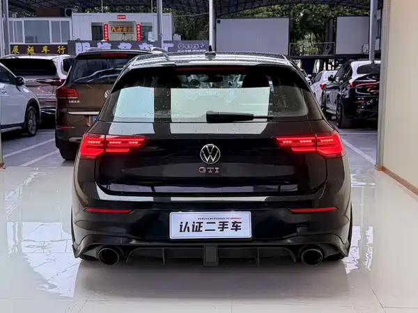 Volkswagen Golf GTI 2021
