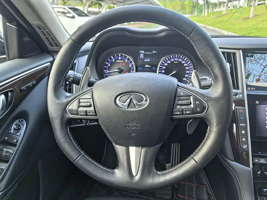Infiniti Q50L 2015 — фото 8