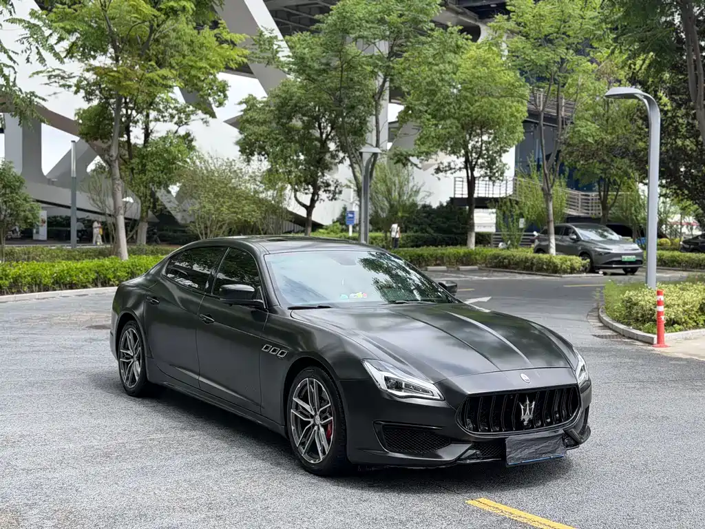 Maserati Quattroporte 2015 — фото 3