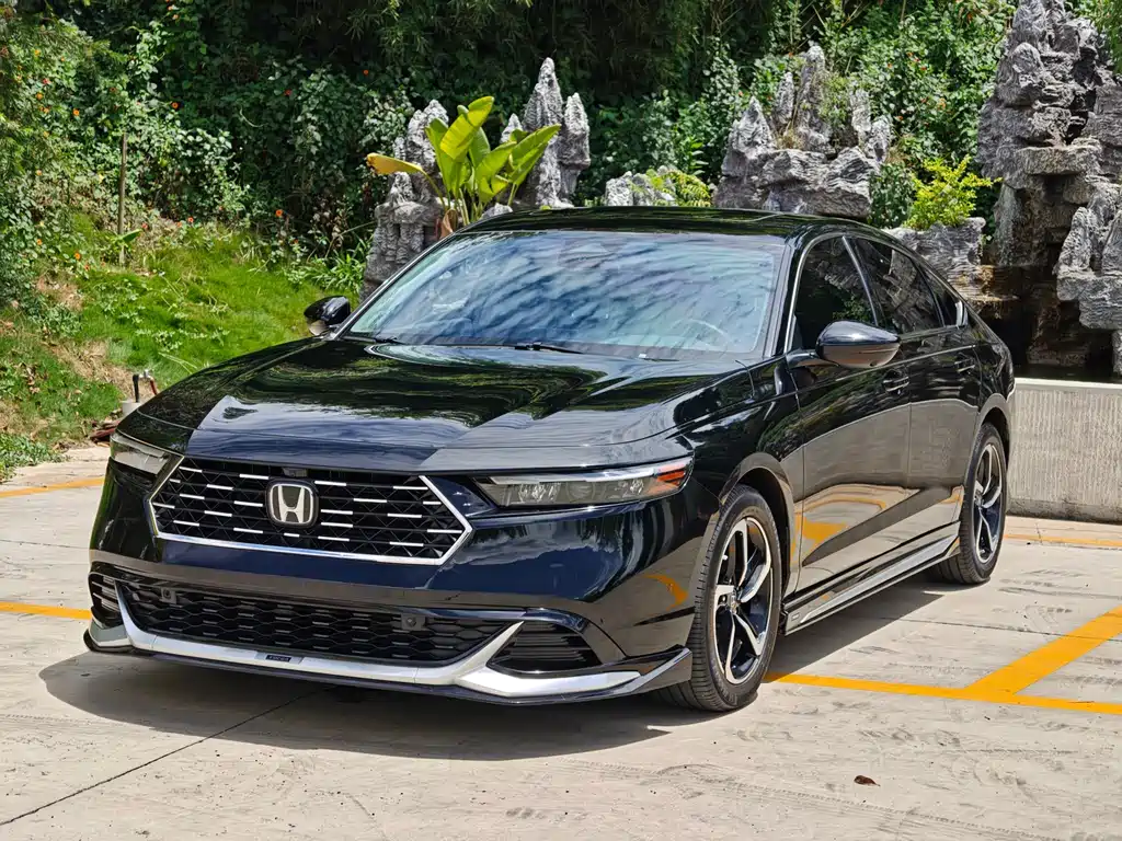 Honda Accord 2024 — фото 1