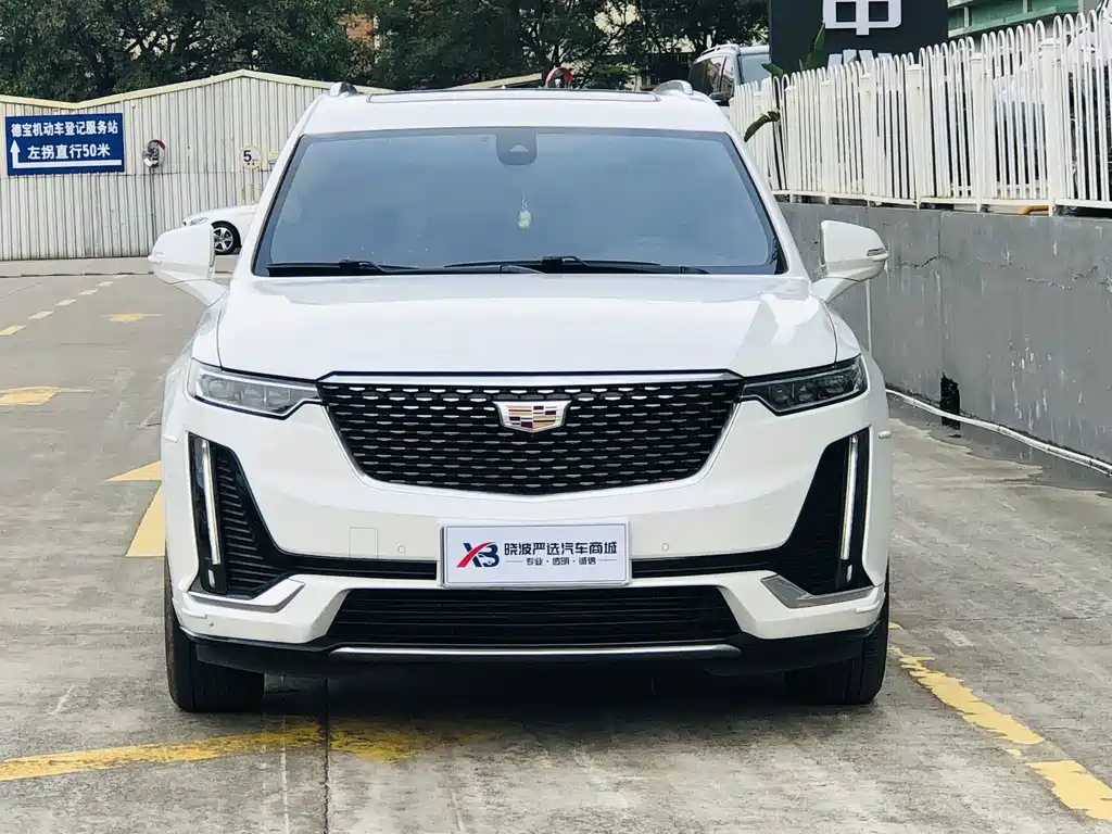 Cadillac XT6 2020 — фото 2
