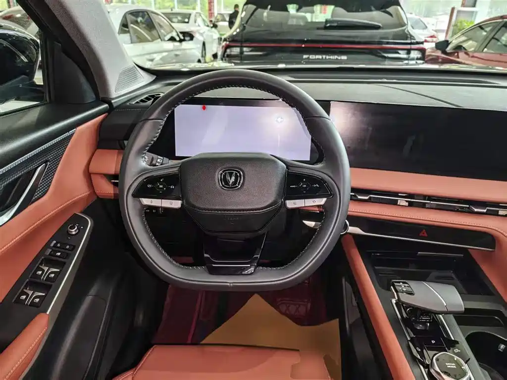Changan CS75 PLUS 2024 — фото 11