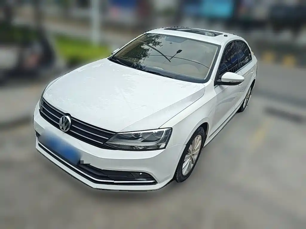 Volkswagen Sagitar 2016