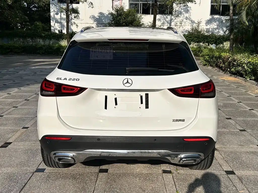Mercedes-Benz GLA 2023 — фото 4