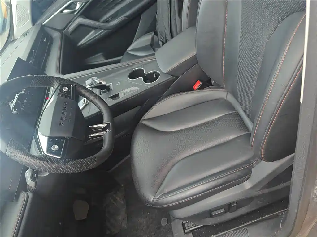 Roewe RX5 New Energy 2023 — фото 15