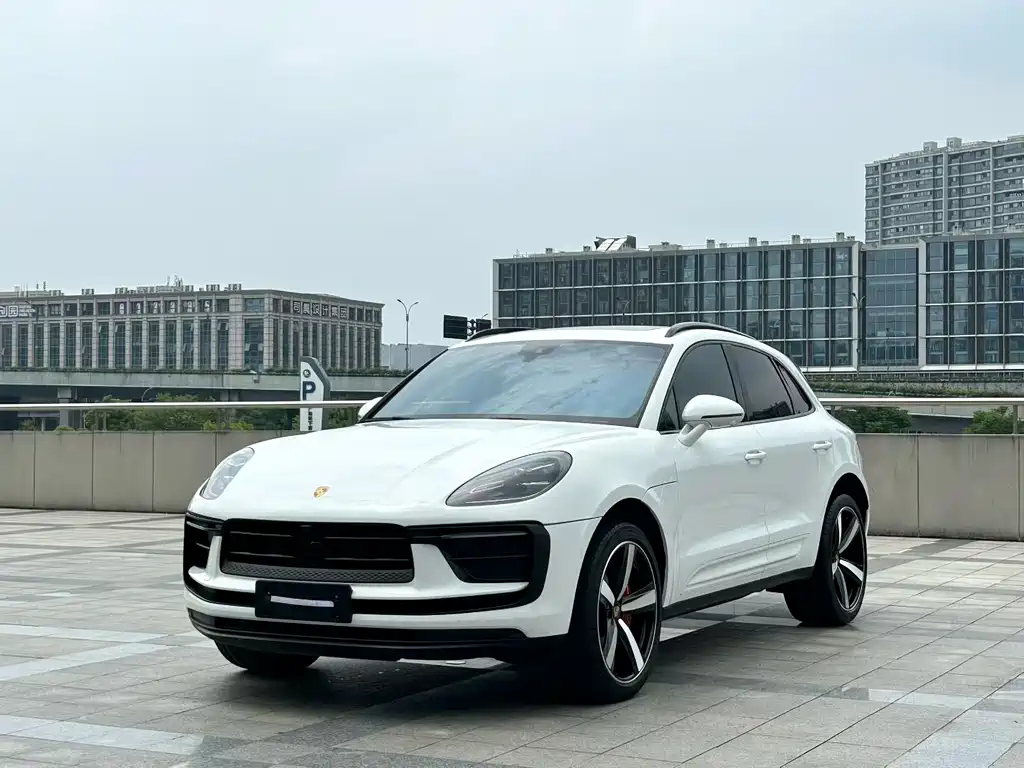 Porsche Macan 2022 — фото 1
