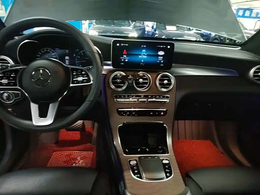 Mercedes-Benz GLC 2021 — фото 13