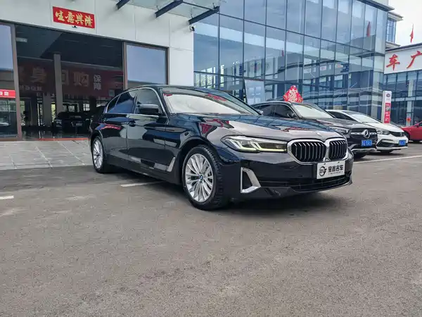 BMW 5 Series 2022