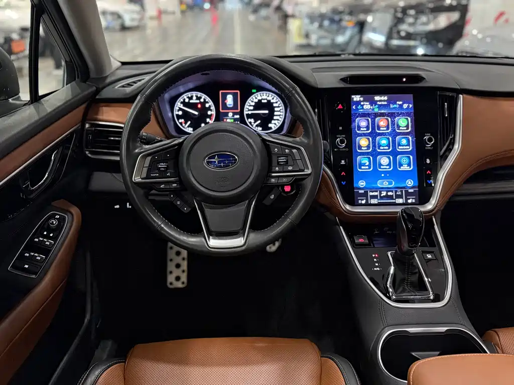 Subaru Outback 2021 — фото 11