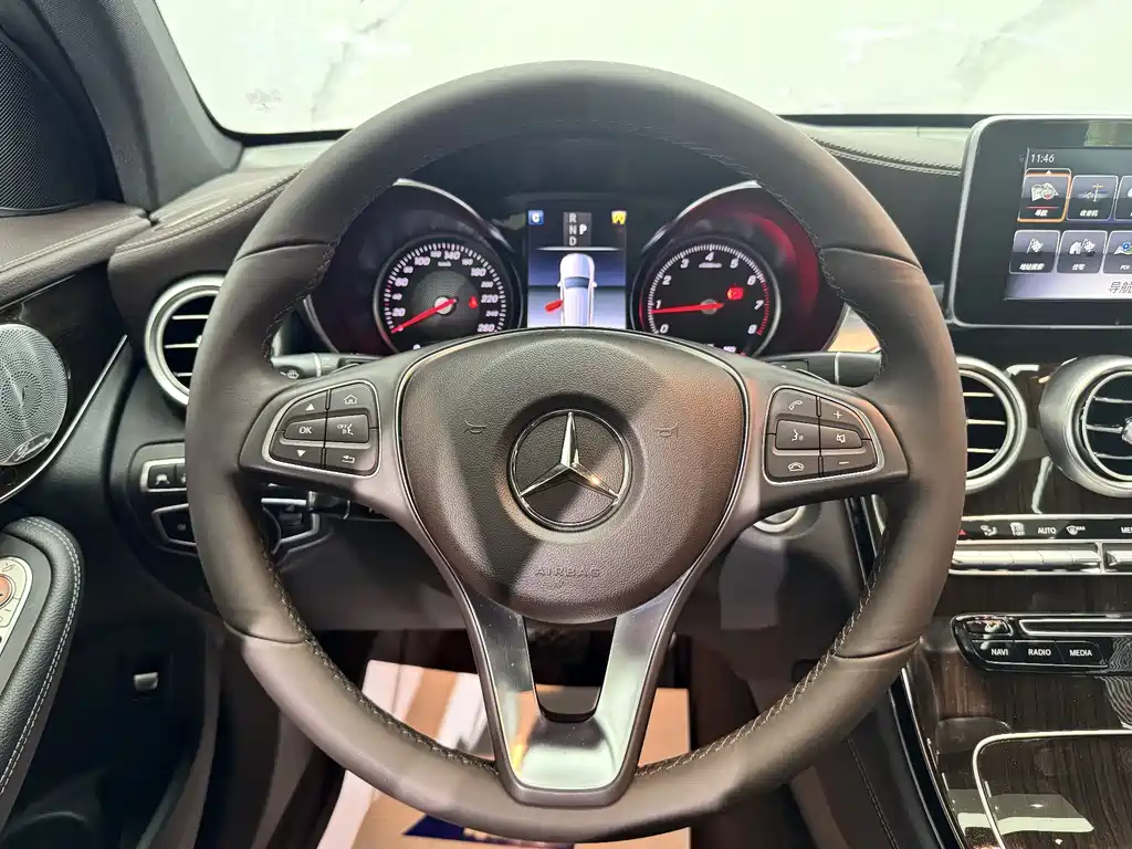 Mercedes-Benz GLC 2019 — фото 17