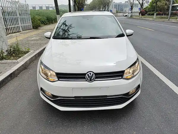 Volkswagen Polo 2016