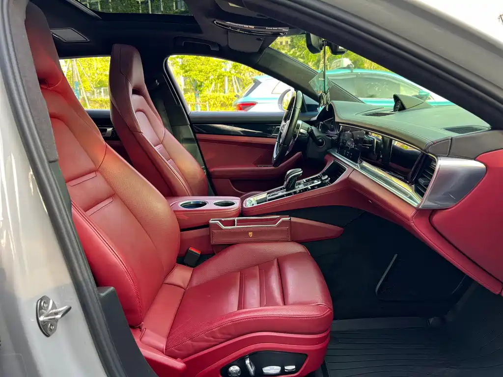 Porsche Panamera 2019 — фото 12