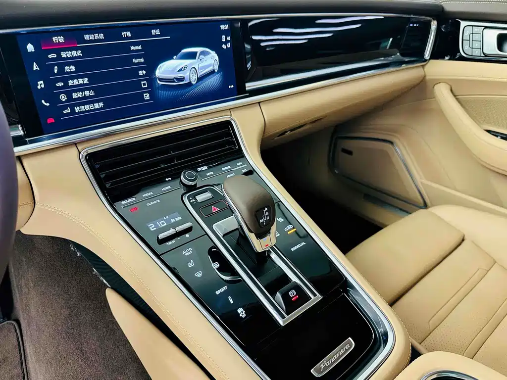 Porsche Panamera 2022 — фото 11