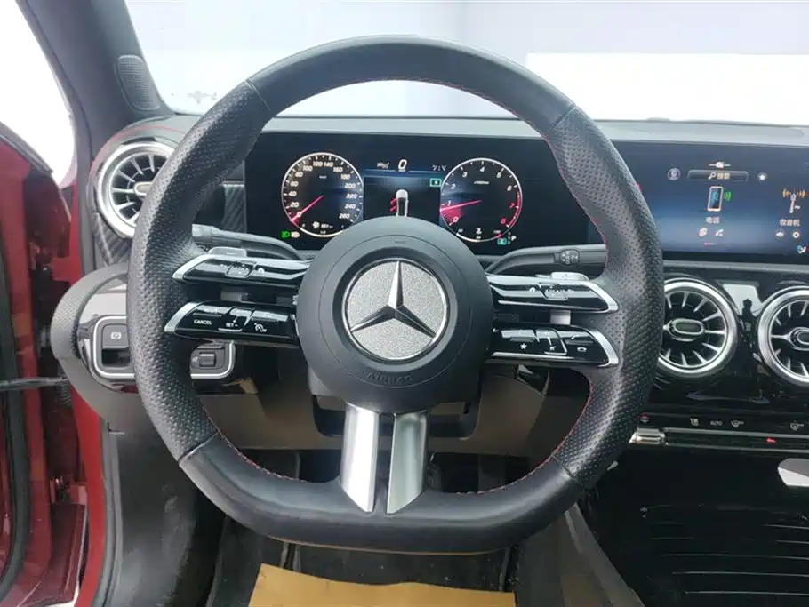 Mercedes-Benz A-Class 2023 — фото 15