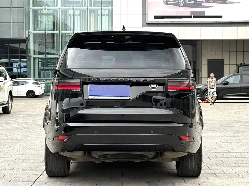 Land Rover Discovery 2021 — фото 8