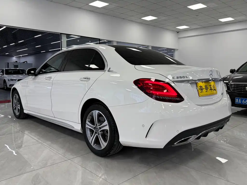 Mercedes-Benz C-Class 2020 — фото 12