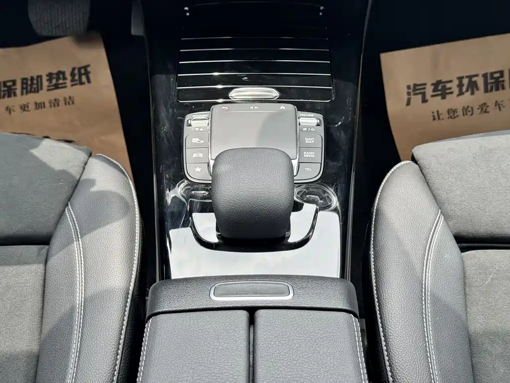 Mercedes-Benz A-Class 2023 — фото 20