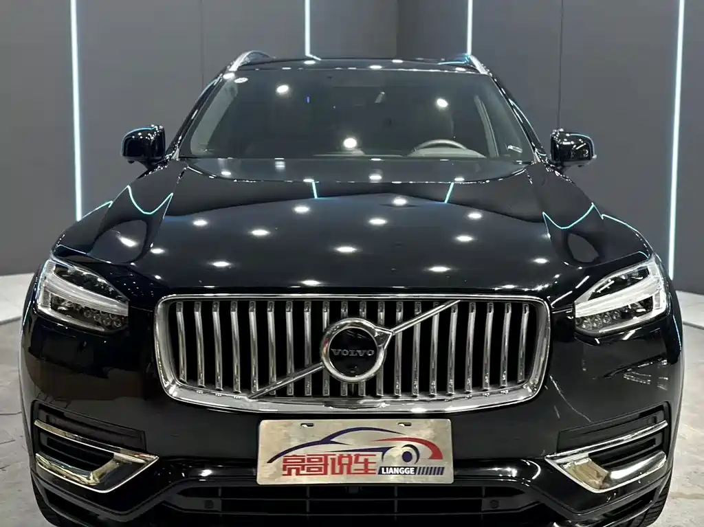 Volvo XC90 2022 — фото 2