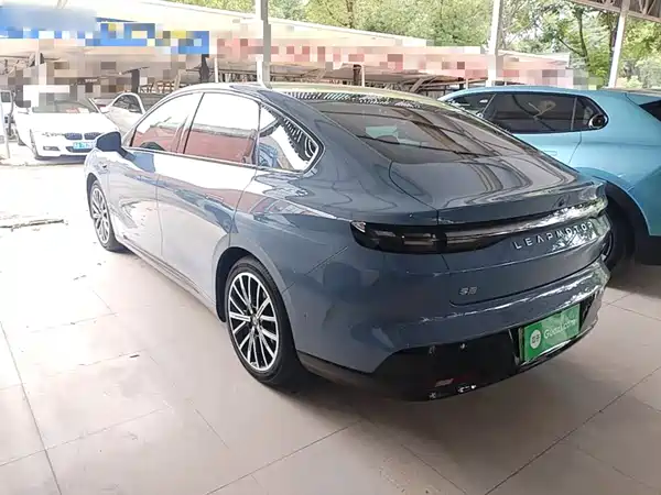 Leapmotor B01 2025