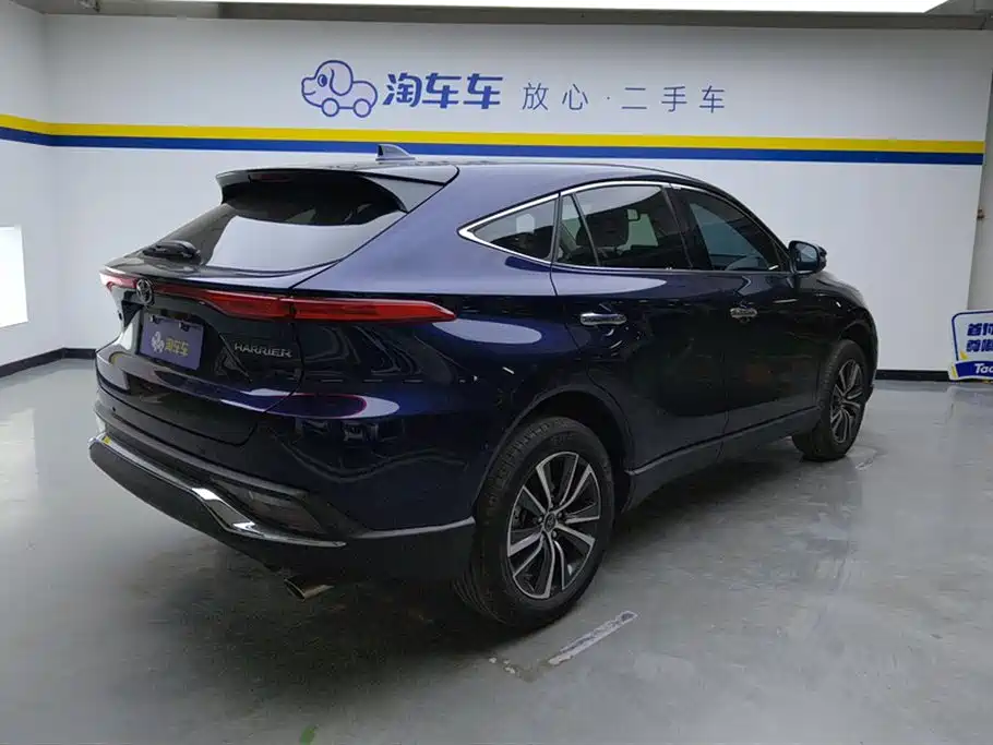 Toyota Harrier 2022 — фото 3