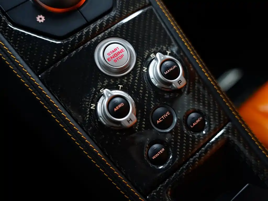 McLaren 12C 2014 — фото 18