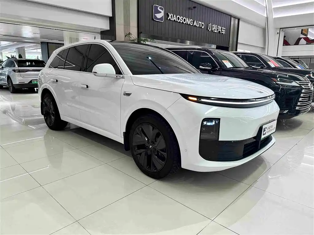 Li Auto Li L6 2025