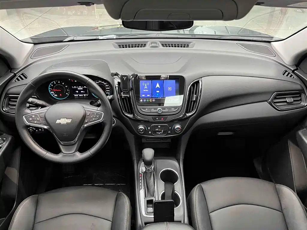 Chevrolet Equinox 2022 — фото 2