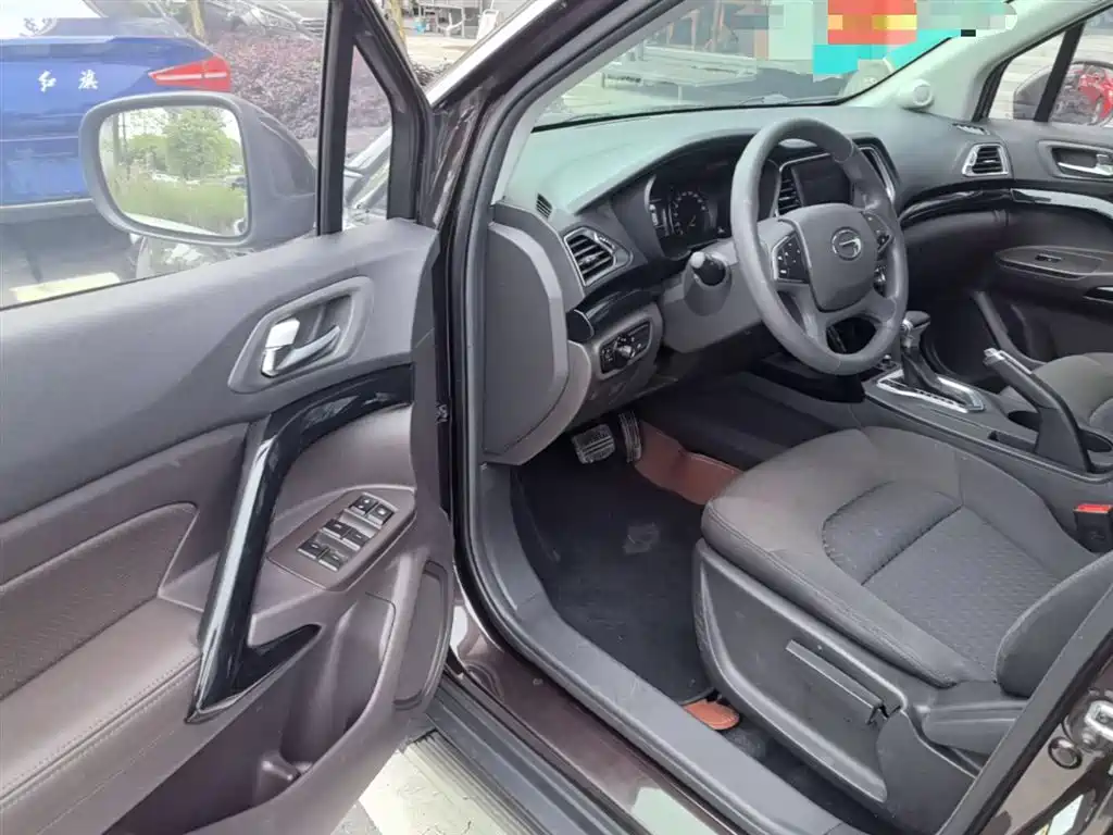 GAC Motor Trumpchi GS4 2015 — фото 16