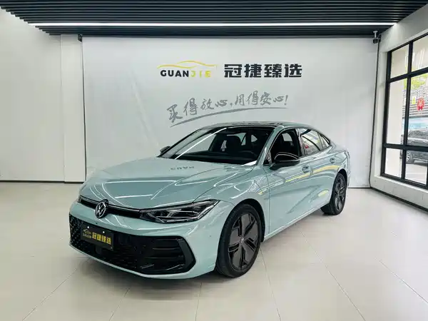 Volkswagen Passat 2025