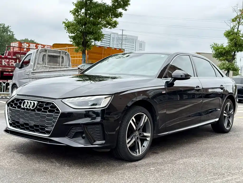 Audi A4L 2021