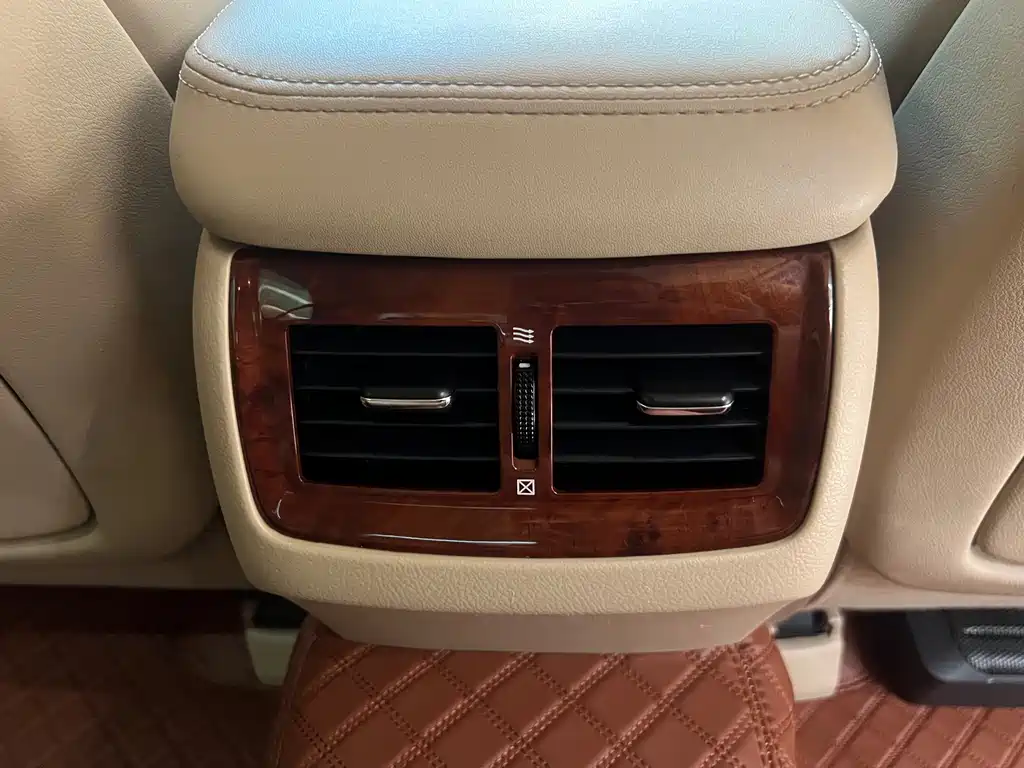 Toyota Crown 2013 — фото 28