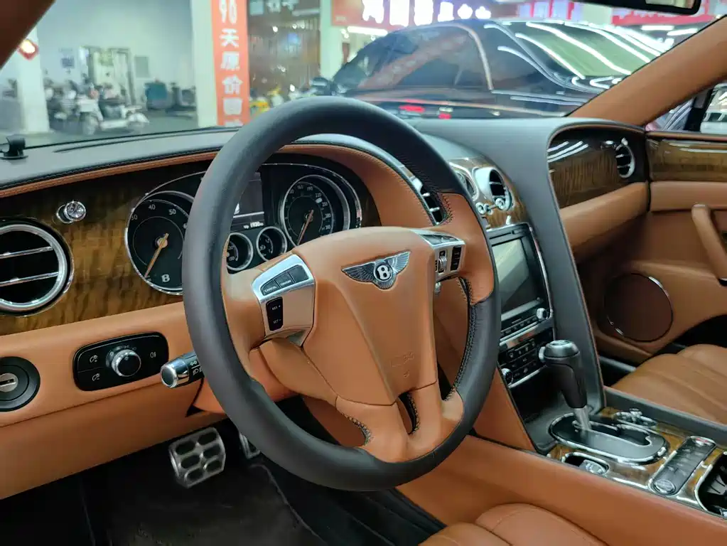 Bentley Flying Spur 2016 — фото 7
