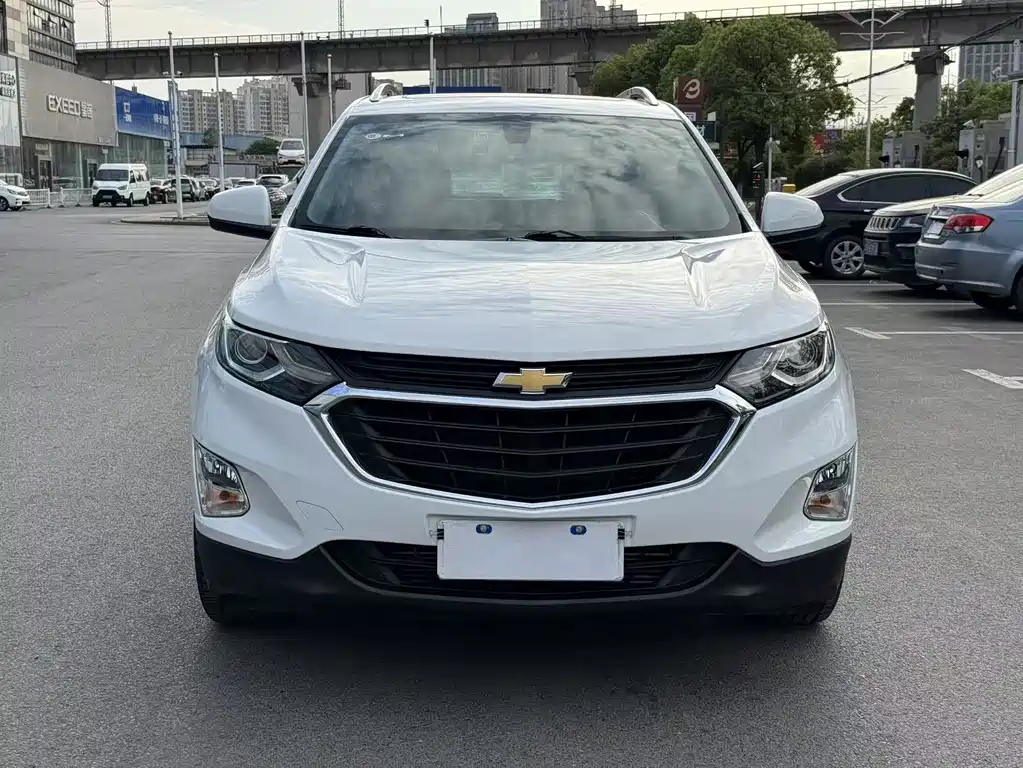 Chevrolet Equinox 2018 — фото 2