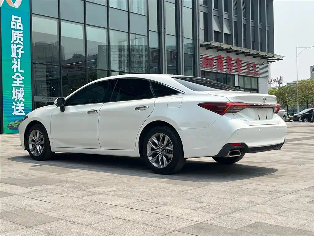 Toyota Avalon 2020