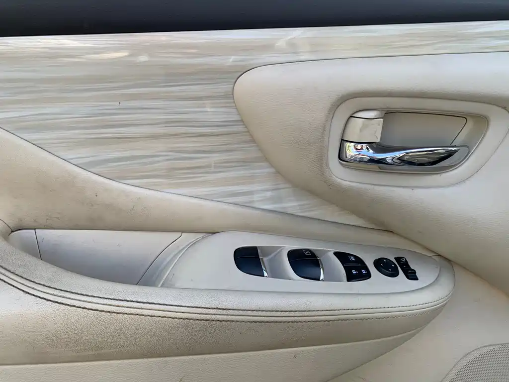 Nissan Murano 2018 — фото 12