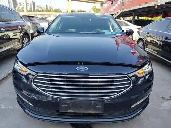 Ford Taurus 2019