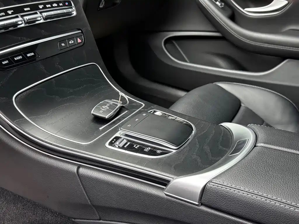 Mercedes-Benz C-Class 2020 — фото 16