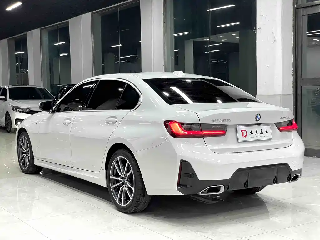 BMW 3 Series 2023