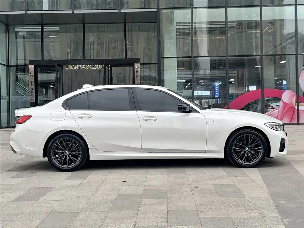 BMW 3 Series 2020