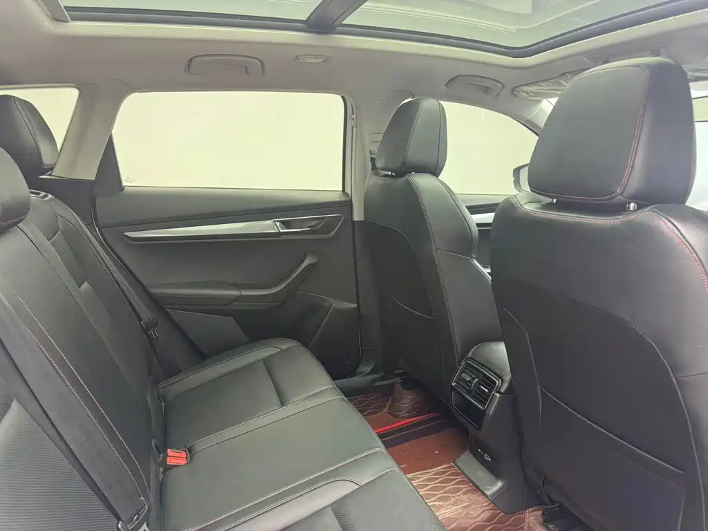 Skoda Karoq 2022 — фото 10