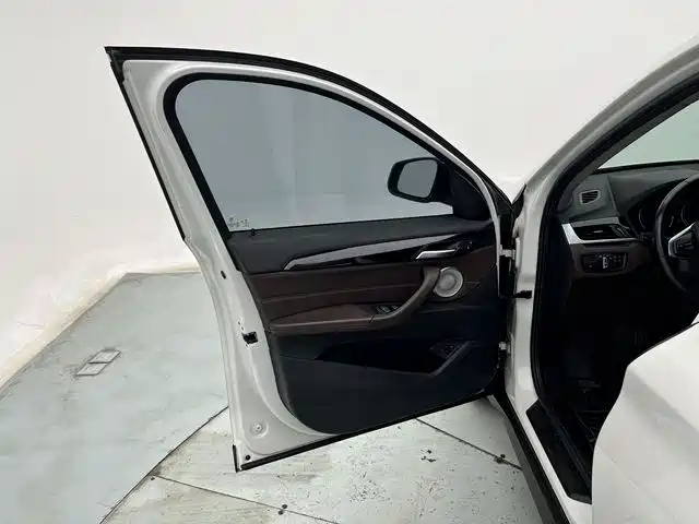 BMW X1 2021 — фото 11